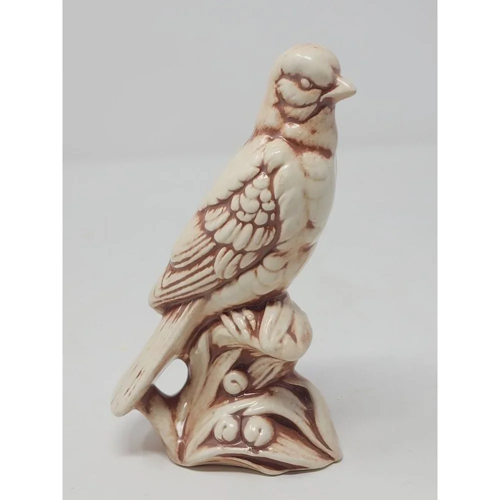 Red Barn Ceramics Brown And White Bird Figurine‎ Signed By Betty